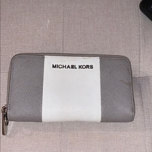 Michael Kors Gray and white wallet!